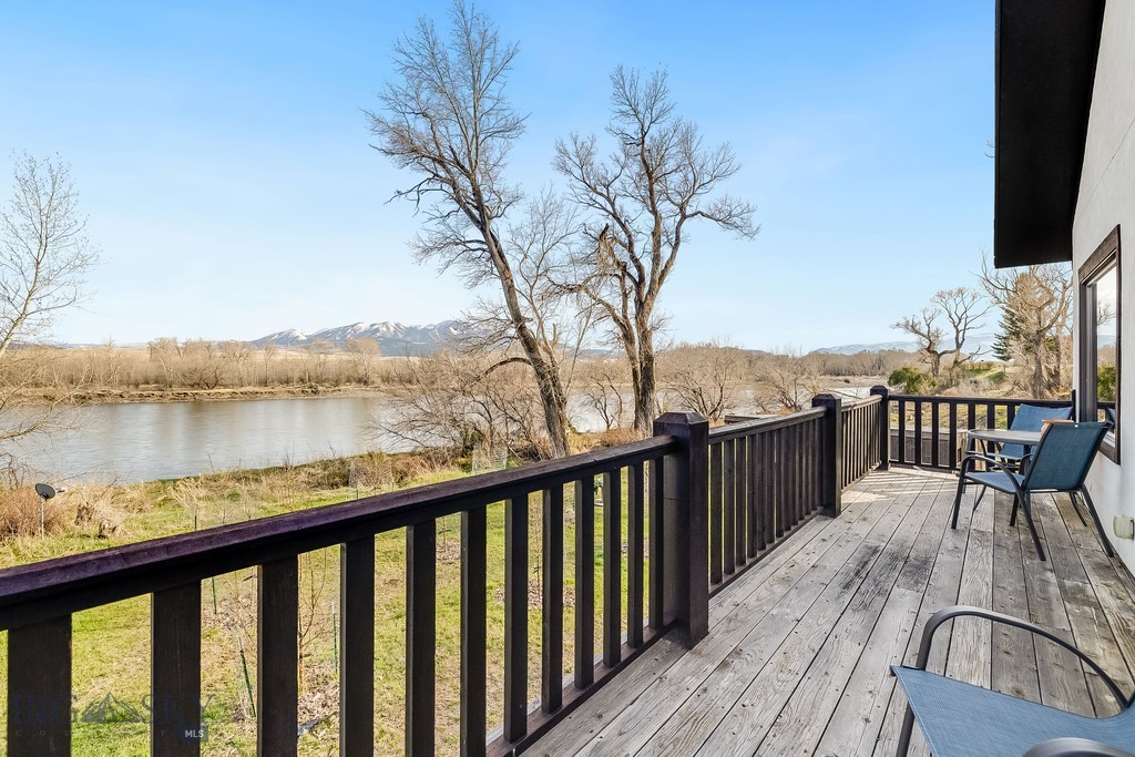 388 Old Clyde Park Road, Livingston MT 59047