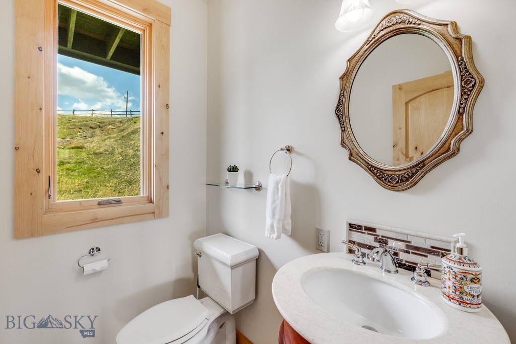 388 Old Clyde Park Road, Livingston MT 59047