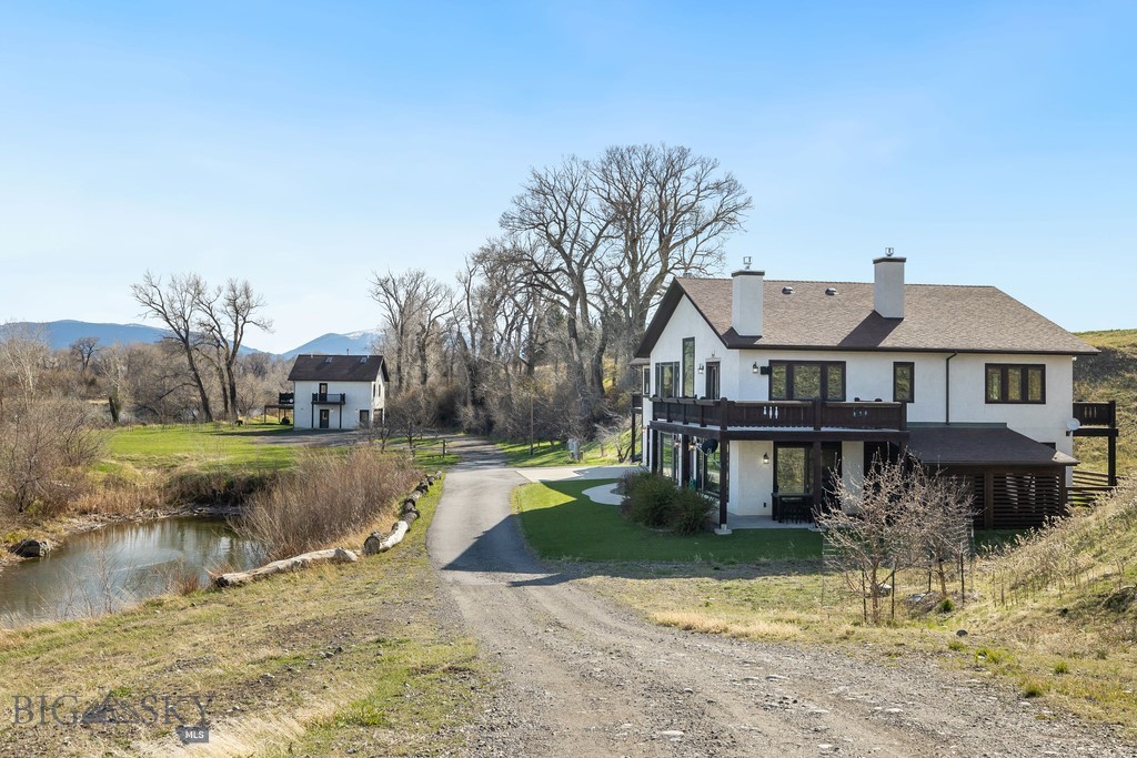 388 Old Clyde Park Road, Livingston MT 59047