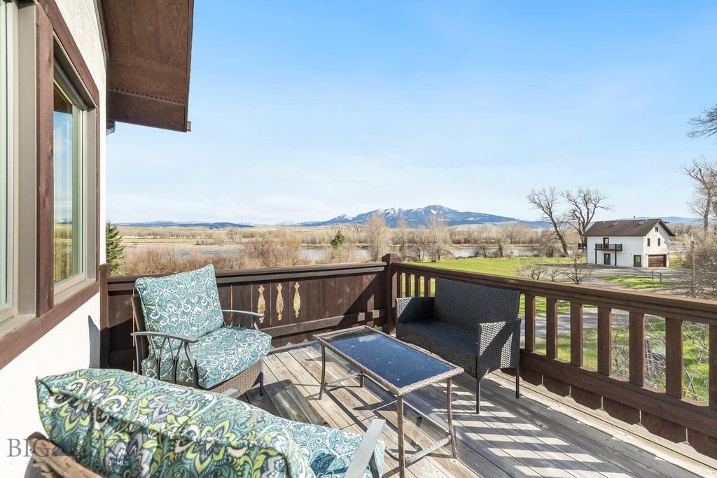 388 Old Clyde Park Road, Livingston MT 59047
