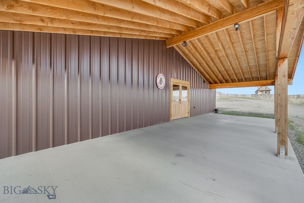 388 Old Clyde Park Road, Livingston MT 59047