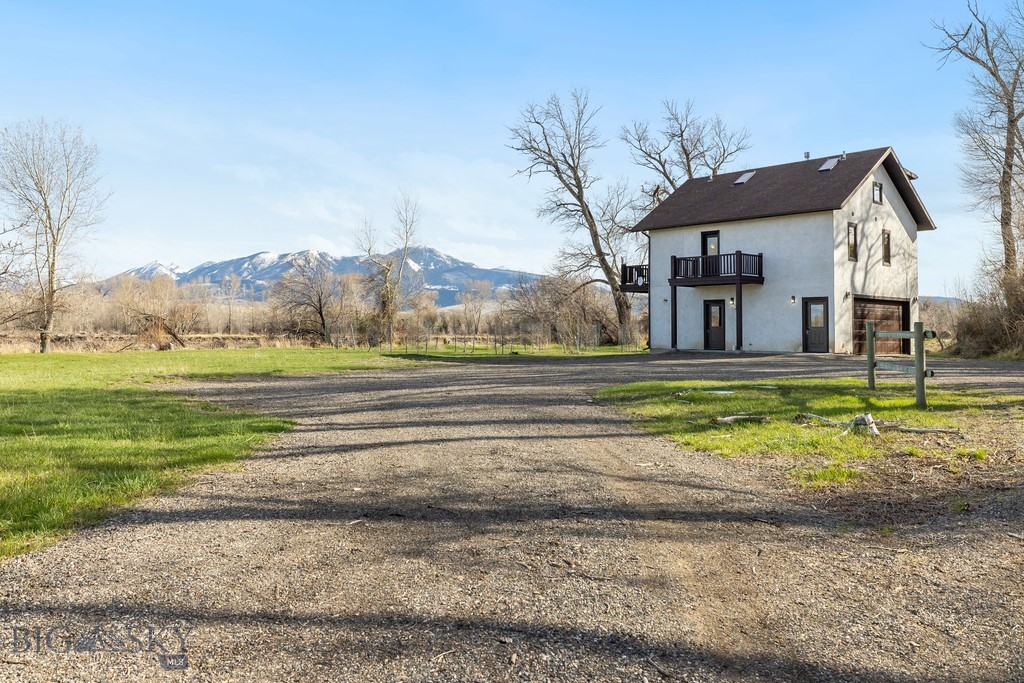 388 Old Clyde Park Road, Livingston MT 59047