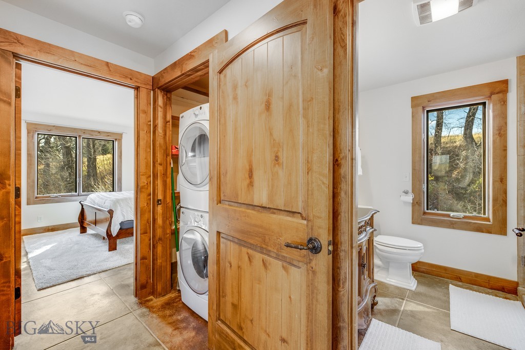 388 Old Clyde Park Road, Livingston MT 59047