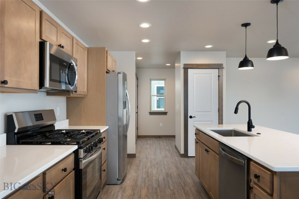 39 Canvasback Avenue, Bozeman MT 59718