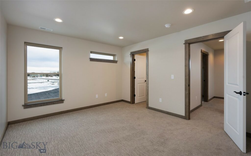 39 Canvasback Avenue, Bozeman MT 59718