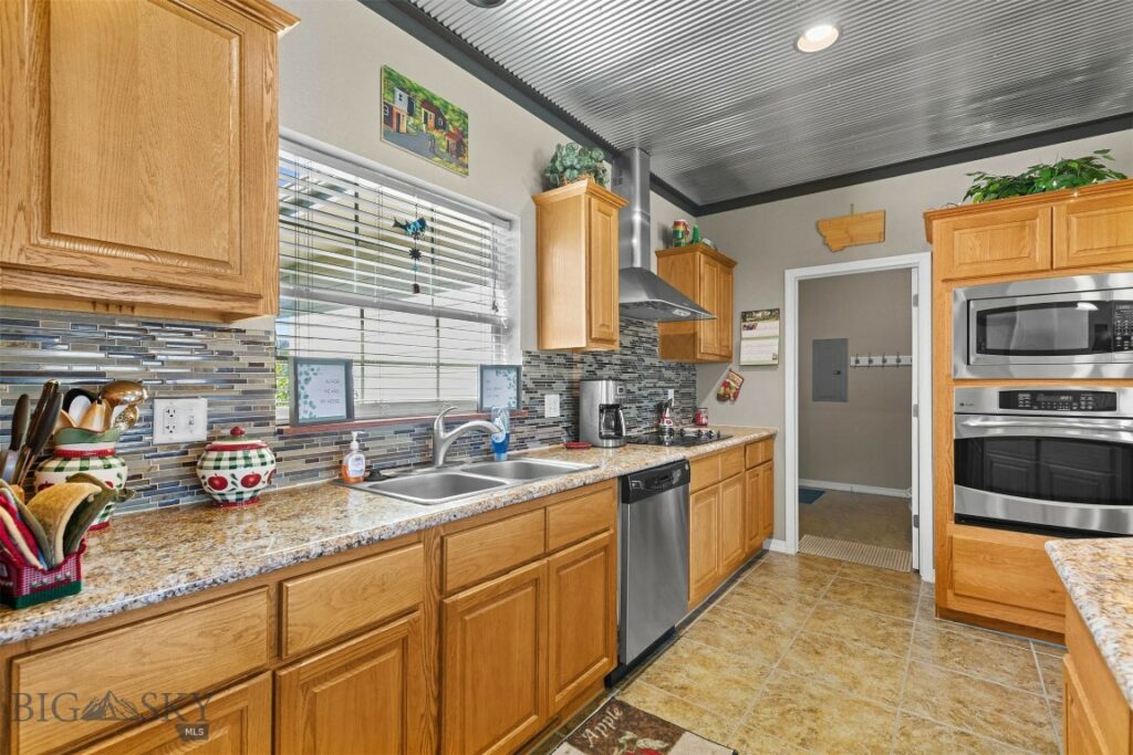 395 Parker Drive, Belgrade MT 59714