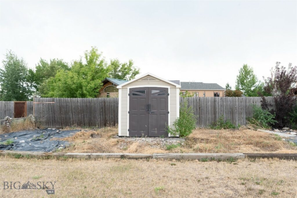 396 Buckskin Road, Belgrade MT 59714