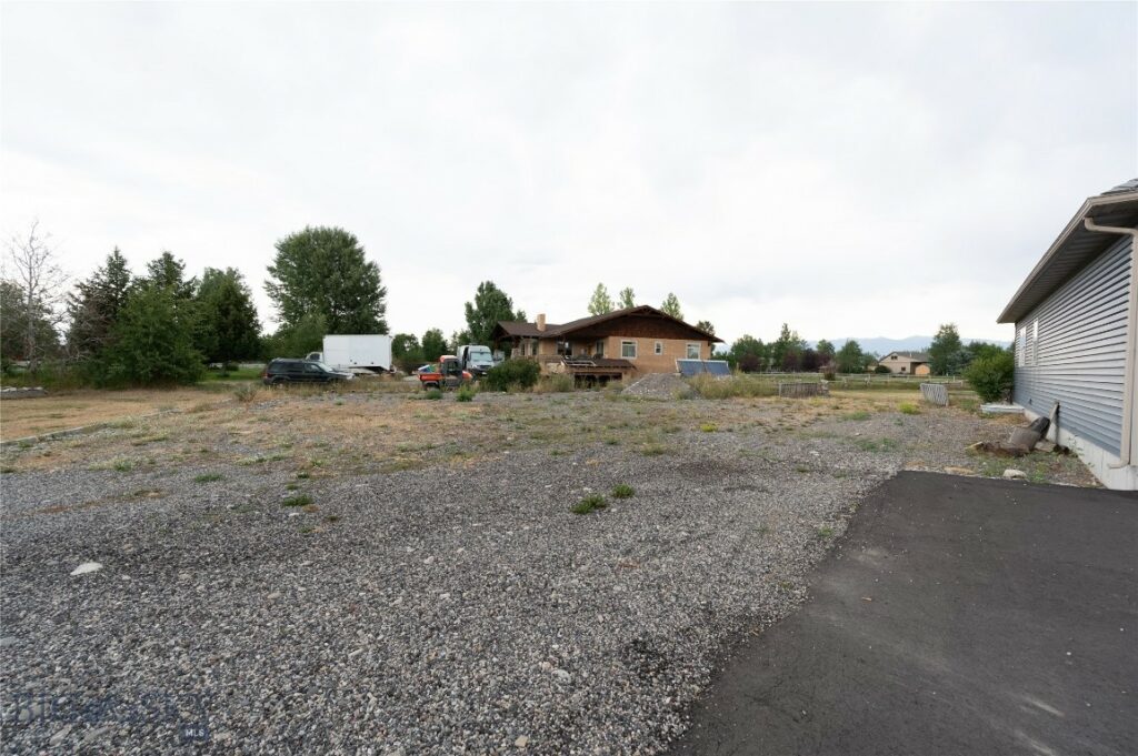 396 Buckskin Road, Belgrade MT 59714
