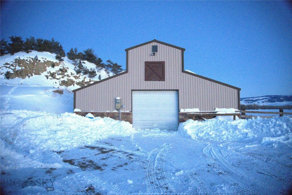 4 Rattlesnake Road, Livingston MT 59047