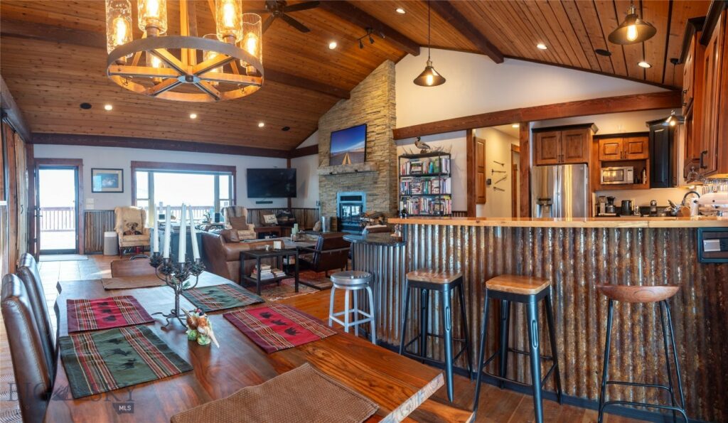 4 Rattlesnake Road, Livingston MT 59047