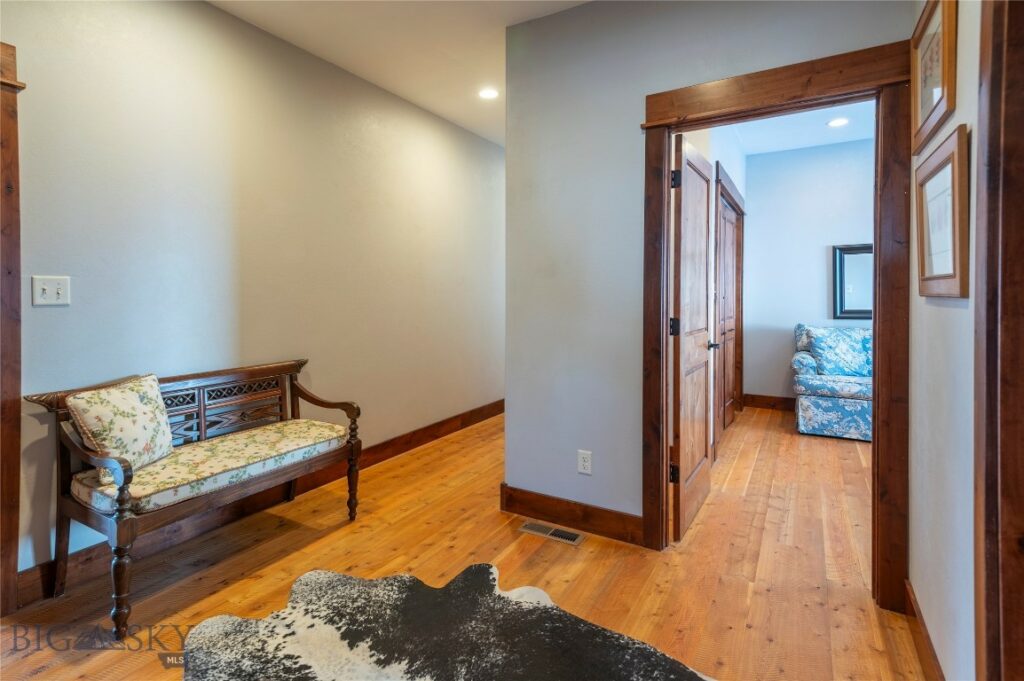 4 Rattlesnake Road, Livingston MT 59047