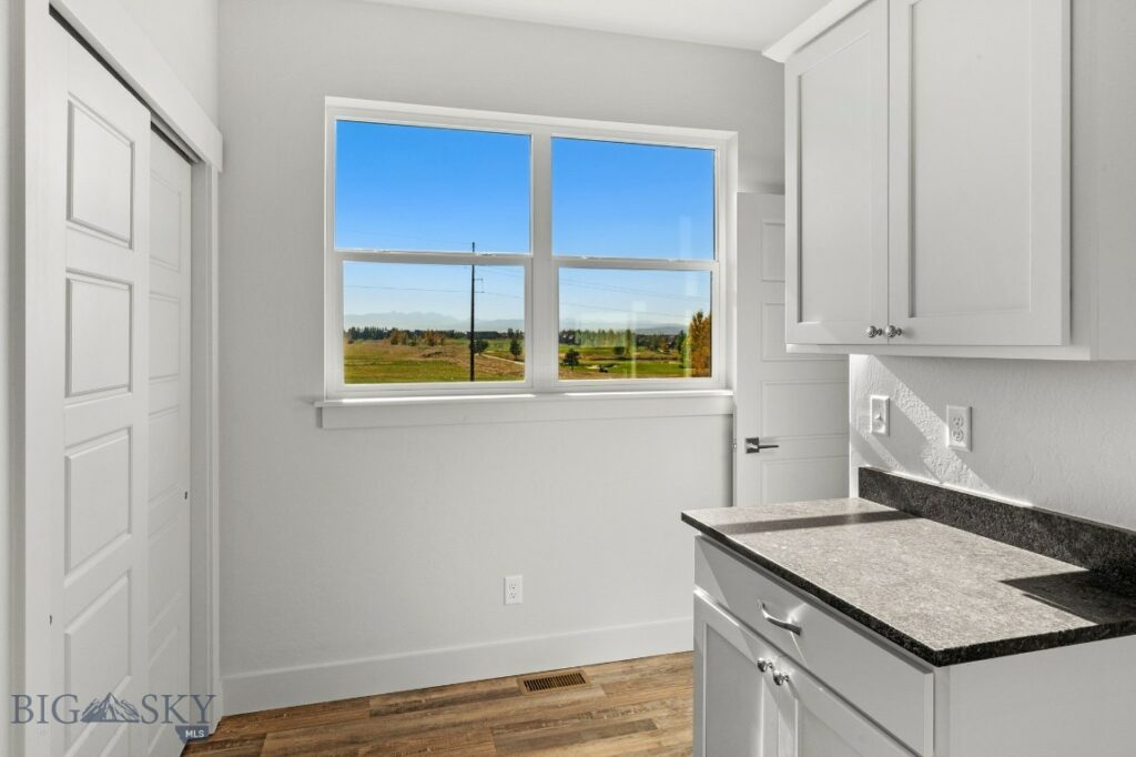 40 Horseshoe Loop, Bozeman MT 59718