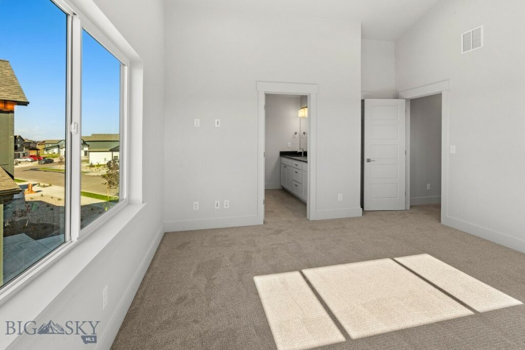 40 Horseshoe Loop, Bozeman MT 59718