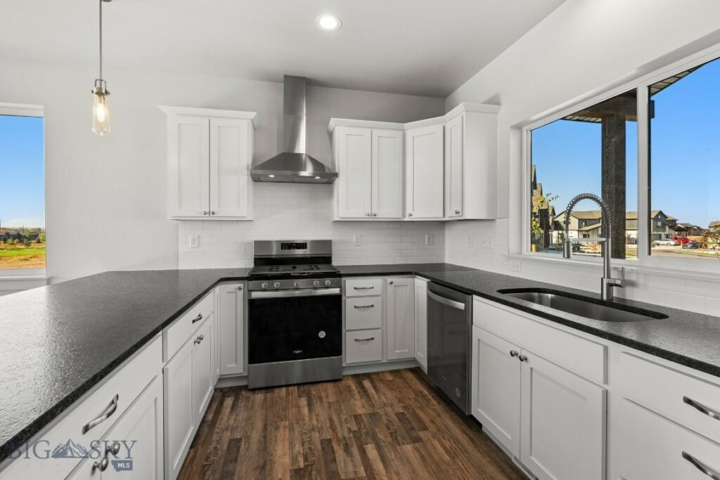 40 Horseshoe Loop, Bozeman MT 59718