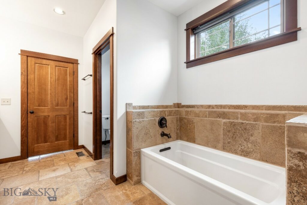 400 Parklands Trail, Bozeman MT 59718