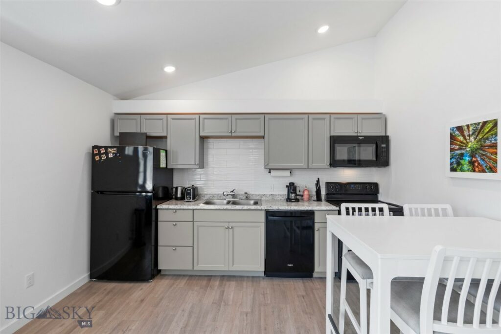 402 Brookline Street, Livingston MT 59047