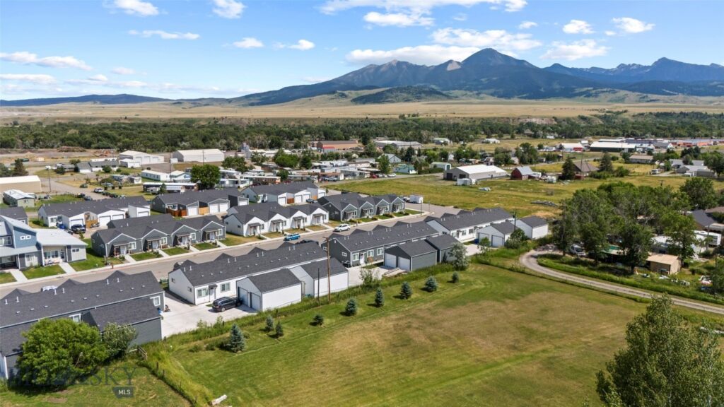 402 Brookline, Livingston MT 59047