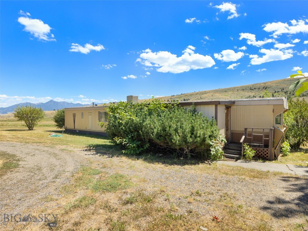 403 Fleshman Creek Road, Livingston MT 59047