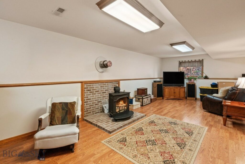 404 Flathead Aveue, Bozeman MT 59718