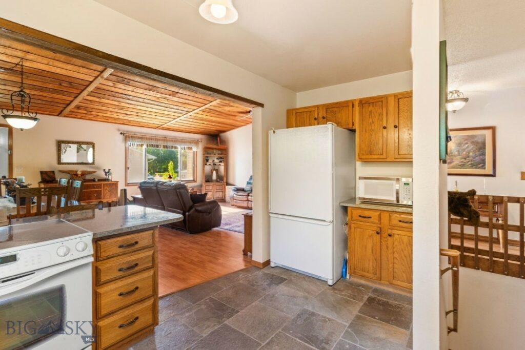 404 Flathead Aveue, Bozeman MT 59718