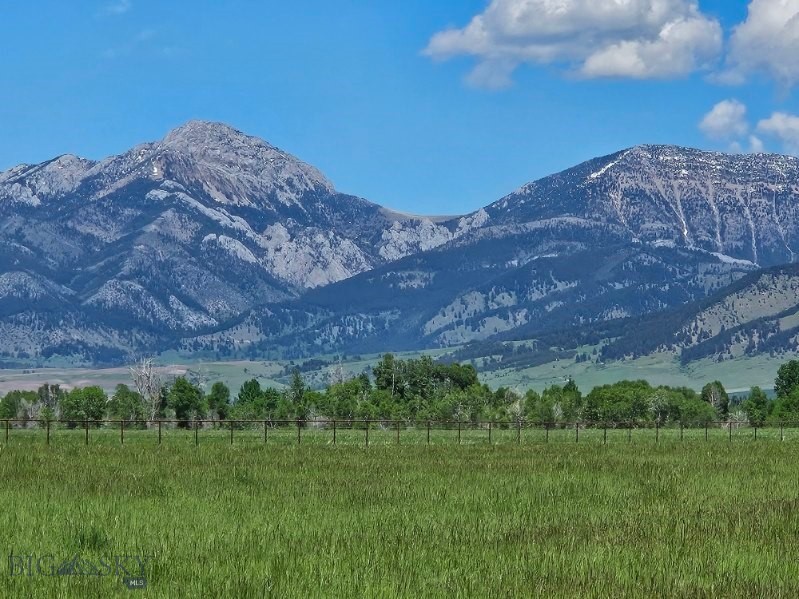 4040 Nelson Road, Belgrade MT 59714