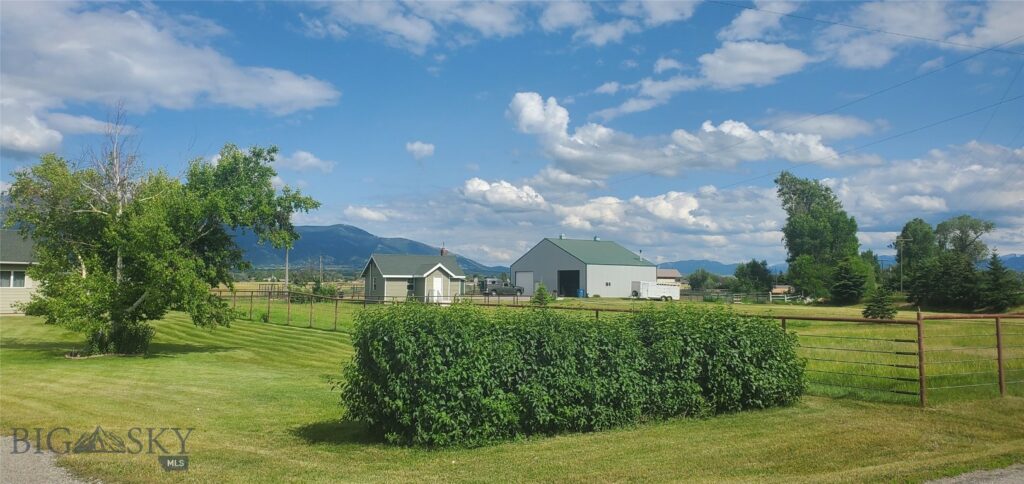 4040 Nelson Road, Belgrade MT 59714