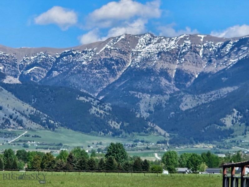 4040 Nelson Road, Belgrade MT 59714