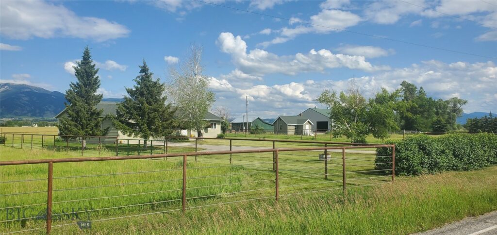 4040 Nelson Road, Belgrade MT 59714