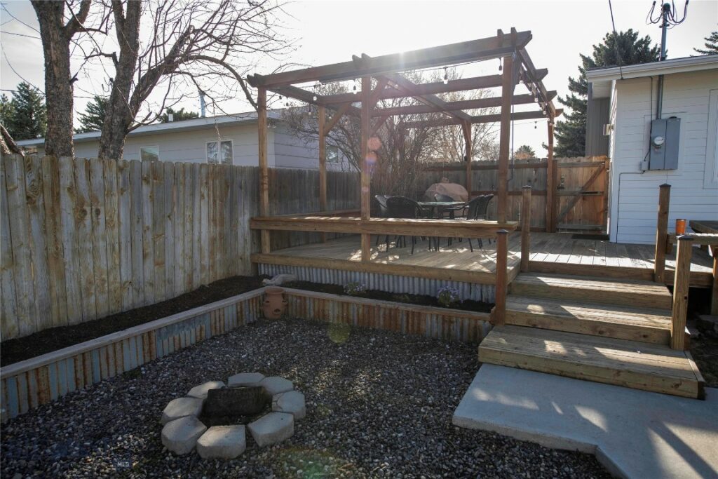 405 N Weaver, Belgrade MT 59714