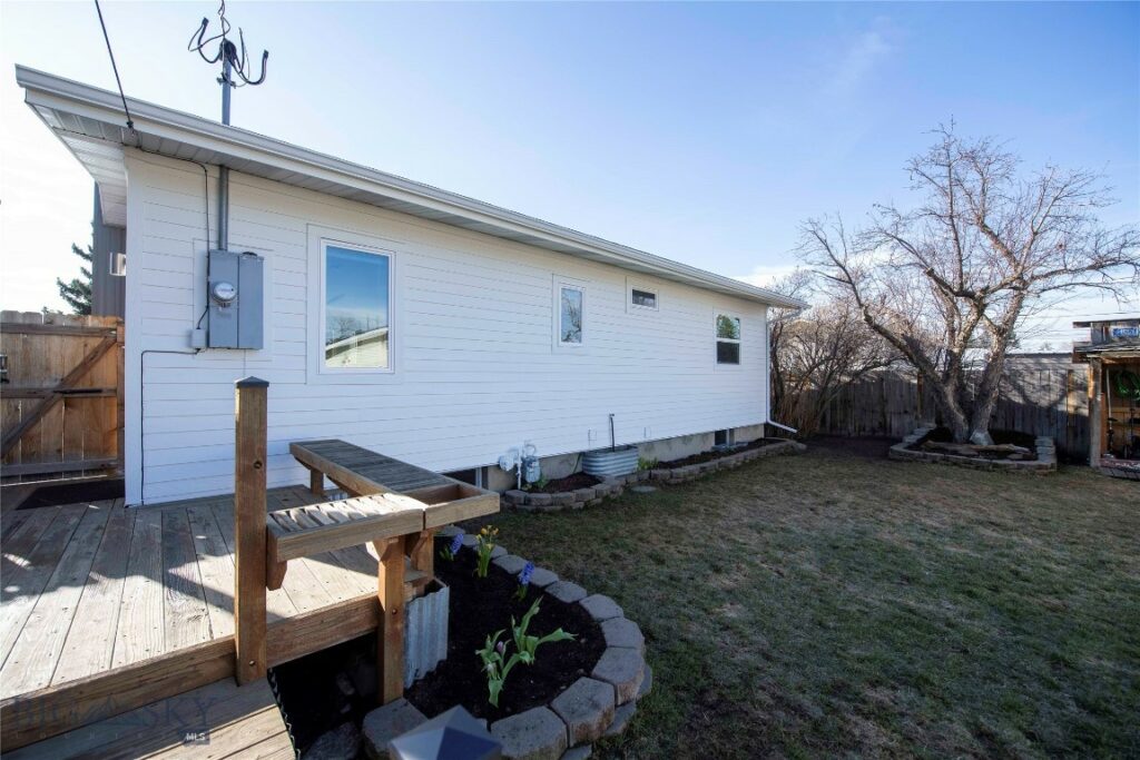 405 N Weaver, Belgrade MT 59714