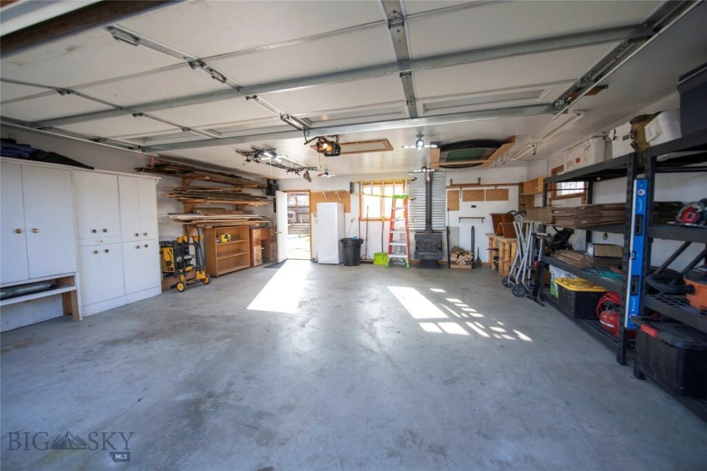 405 N Weaver, Belgrade MT 59714