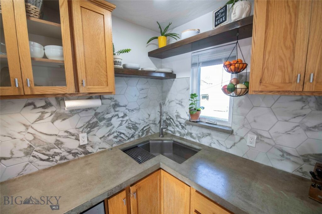405 N Weaver, Belgrade MT 59714