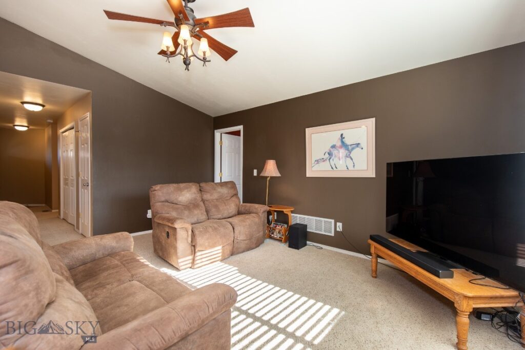 410 N River Rock Drive, Belgrade MT 59714