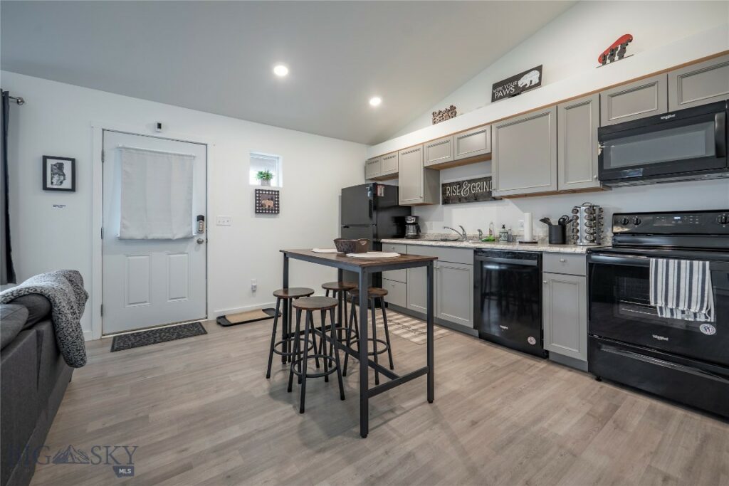 410 Brookline, Livingston MT 59047