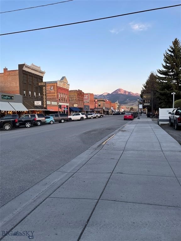 410 Brookline, Livingston MT 59047