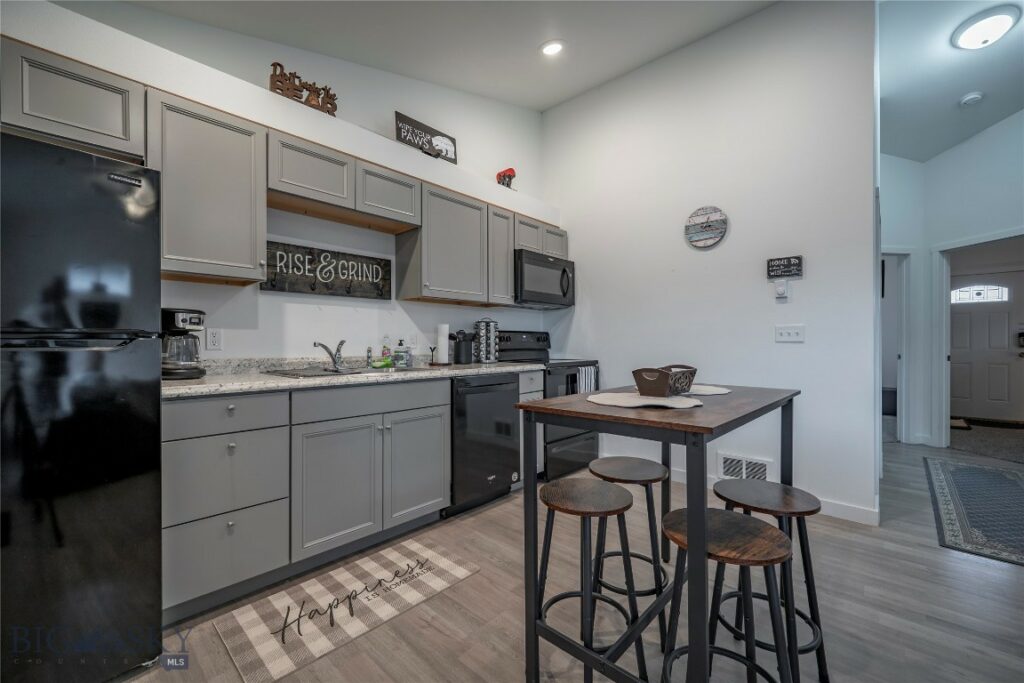 410 Brookline, Livingston MT 59047