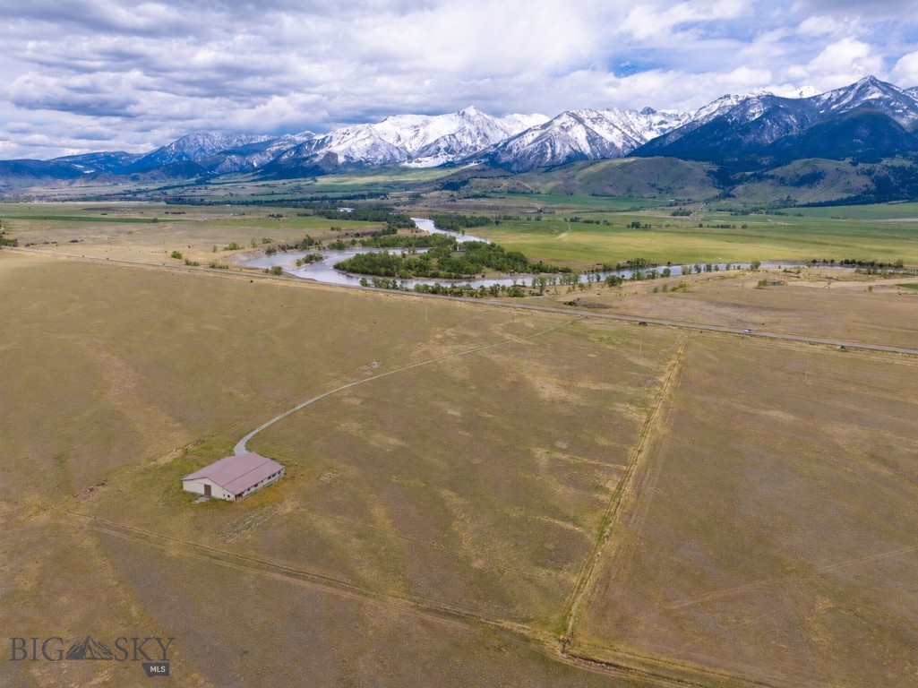 4125 US Highway 89 S, Livingston MT 59047