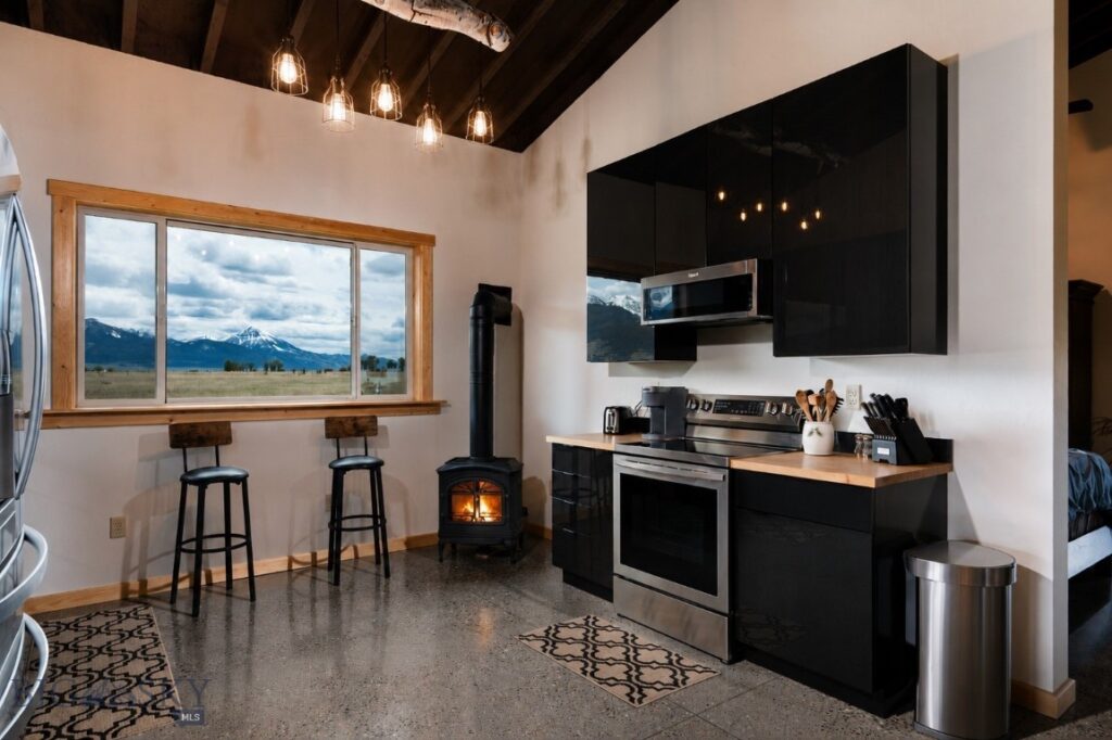 4125 US Highway 89 S, Livingston MT 59047
