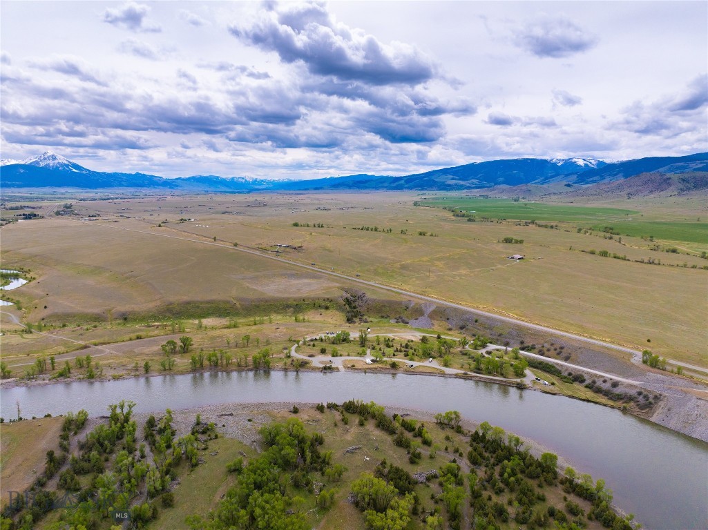 4125 US Highway 89 S, Livingston MT 59047