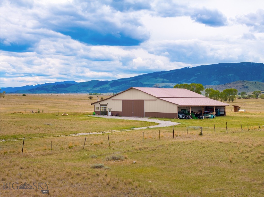 4125 US Highway 89 S, Livingston MT 59047