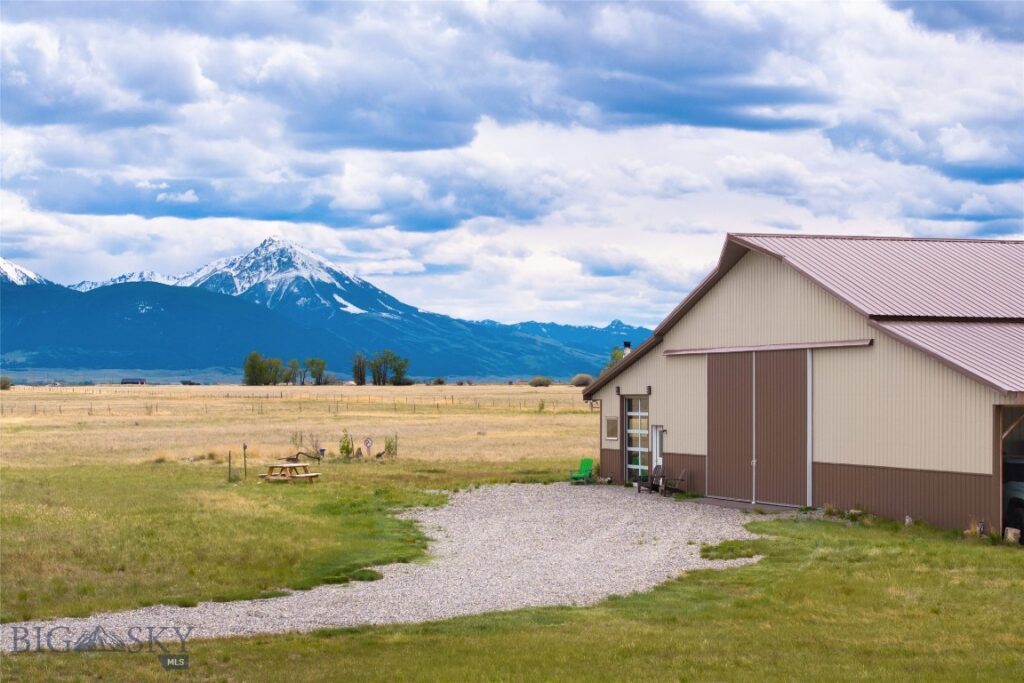 4125 US Highway 89 S, Livingston MT 59047