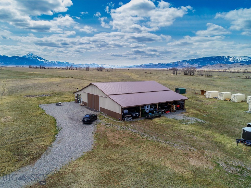 4125 US Highway 89 S, Livingston MT 59047