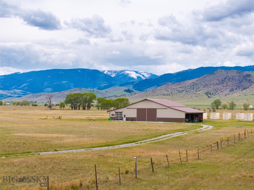 4125 US Highway 89 S, Livingston MT 59047