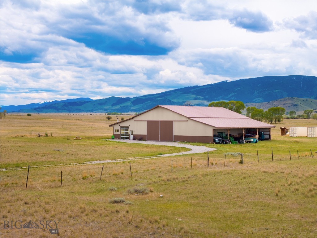 4125 US Highway 89 S, Livingston MT 59047