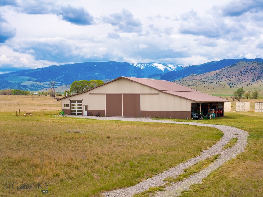 4125 US Highway 89 S, Livingston MT 59047