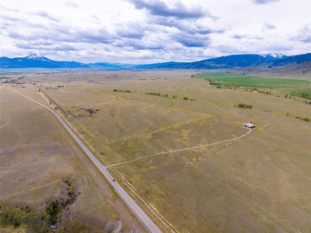 4125 US Highway 89 S, Livingston MT 59047