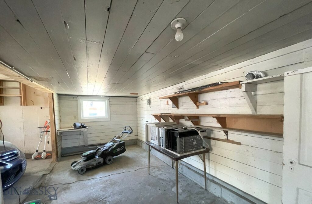 415 E Geyser, Livingston MT 59047