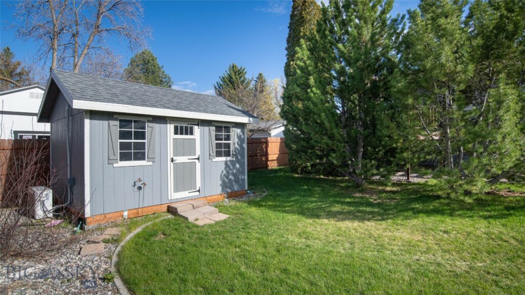 417 Henry Drive, Belgrade MT 59714