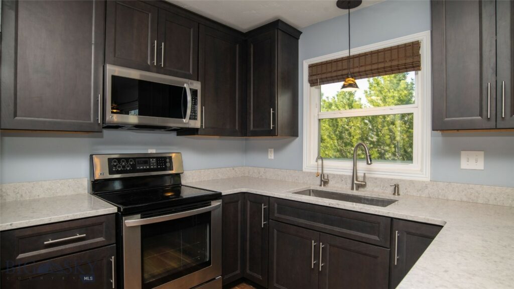 417 Henry Drive, Belgrade MT 59714