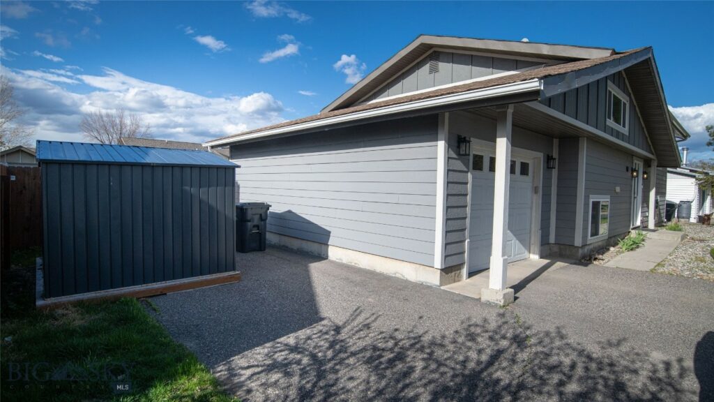 417 Henry Drive, Belgrade MT 59714
